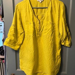 Yellow tunic with zipper front. Size L. 3/4 sleeve Ellen Tracy Company.